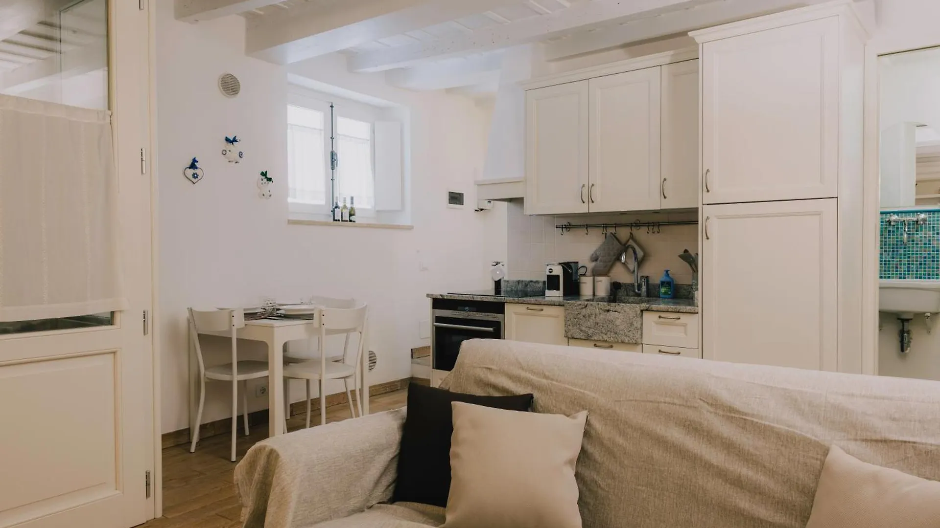 Love Home Veronetta 0*, Verona